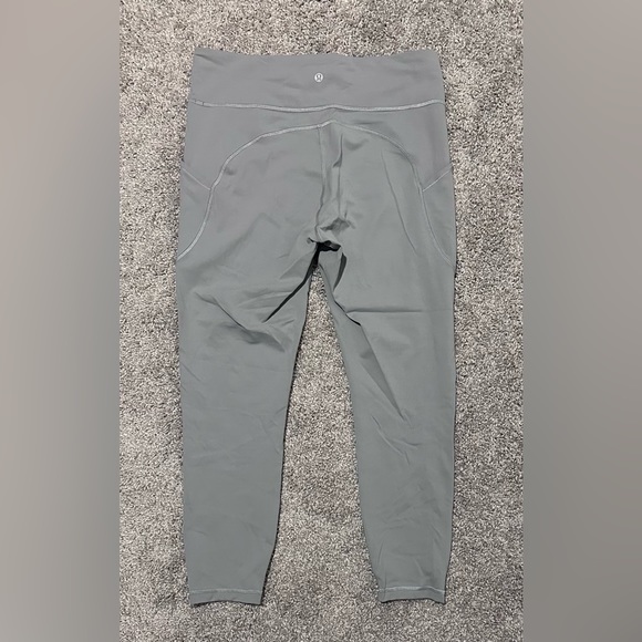 Lululemon Rhino Grey Invigorates 25” sz 12 - Picture 2 of 3